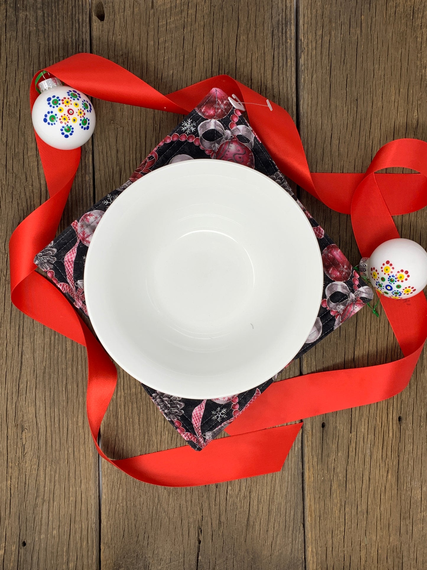 Bowl Kozie - Silver Ornaments