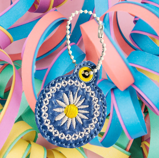 Blue Daisy Key Fob - Narrow Petal