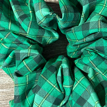 Load image into Gallery viewer, XL Scrunchie - St Patty
