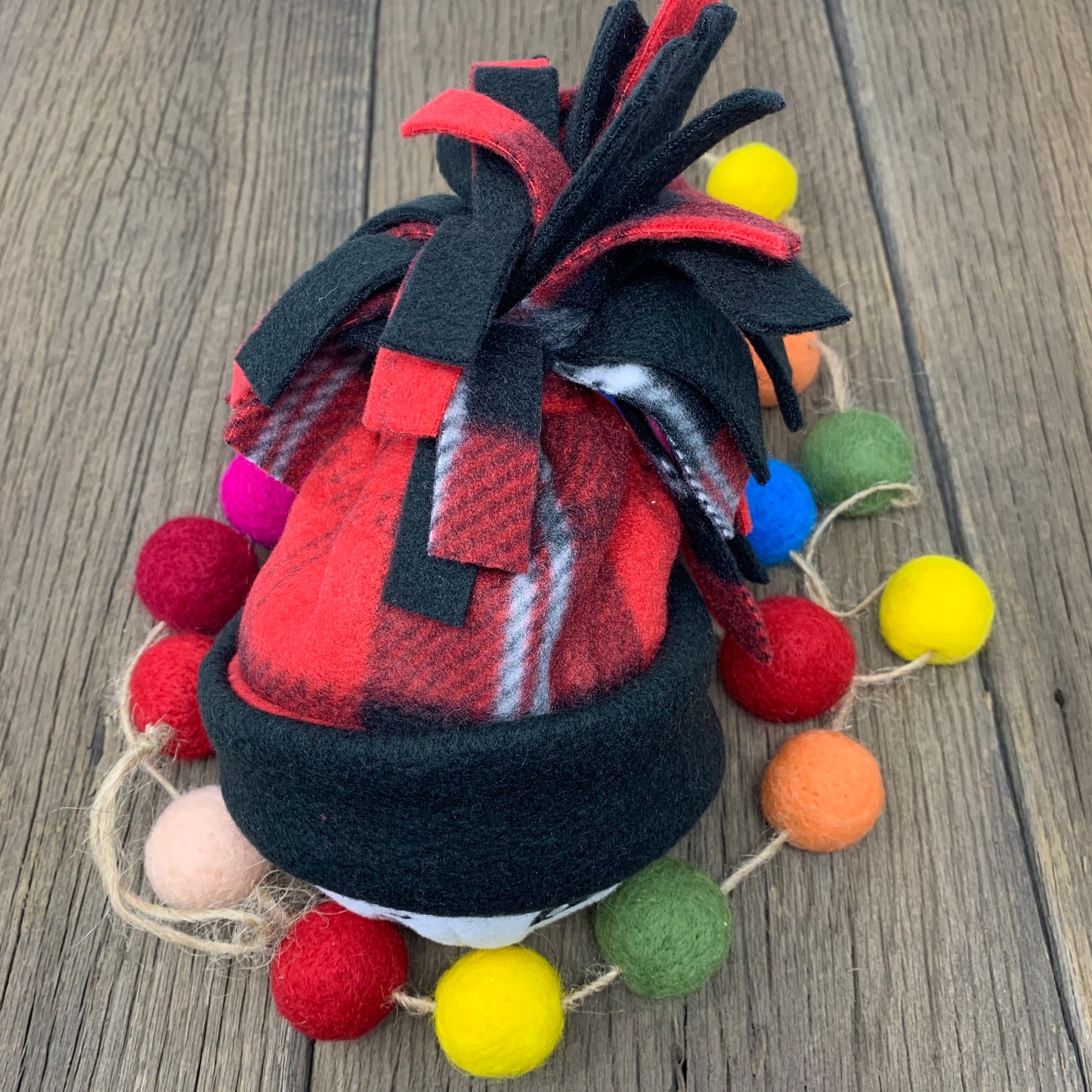 Snowball Beanie - Black Red Plaid