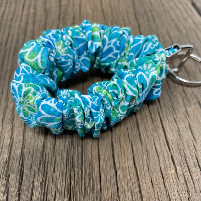 Key Fob - Expandable Wristlet, Teal Daisy