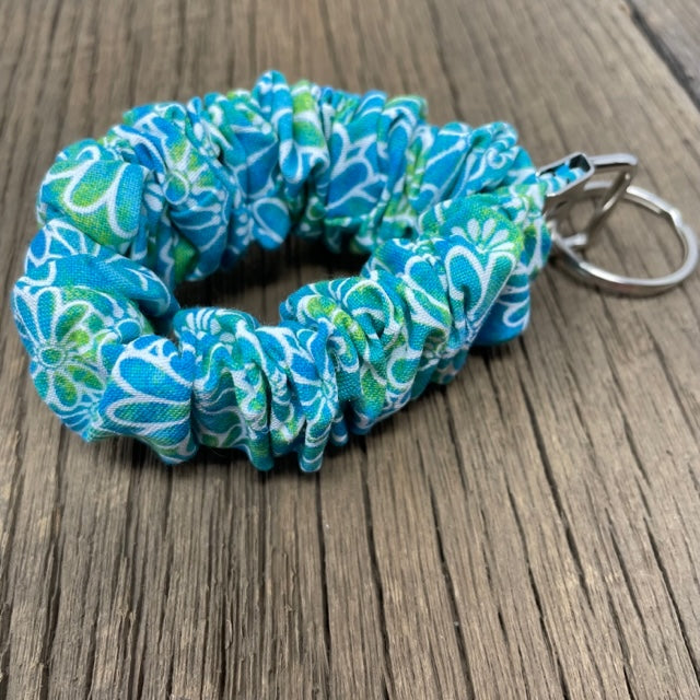 Key Fob - Expandable Wristlet, Teal Daisy