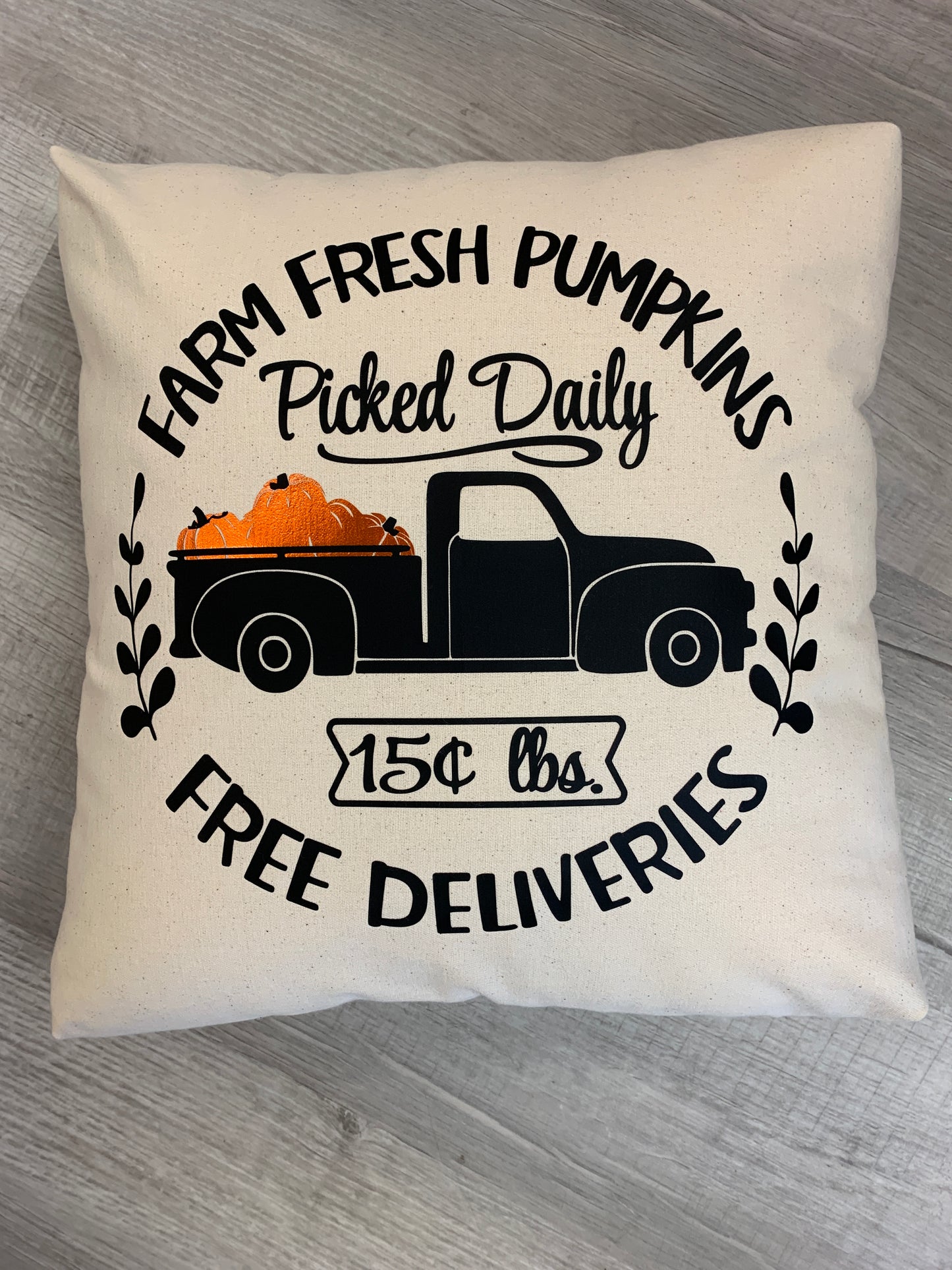 16" Pillow- Truck Pumpkin