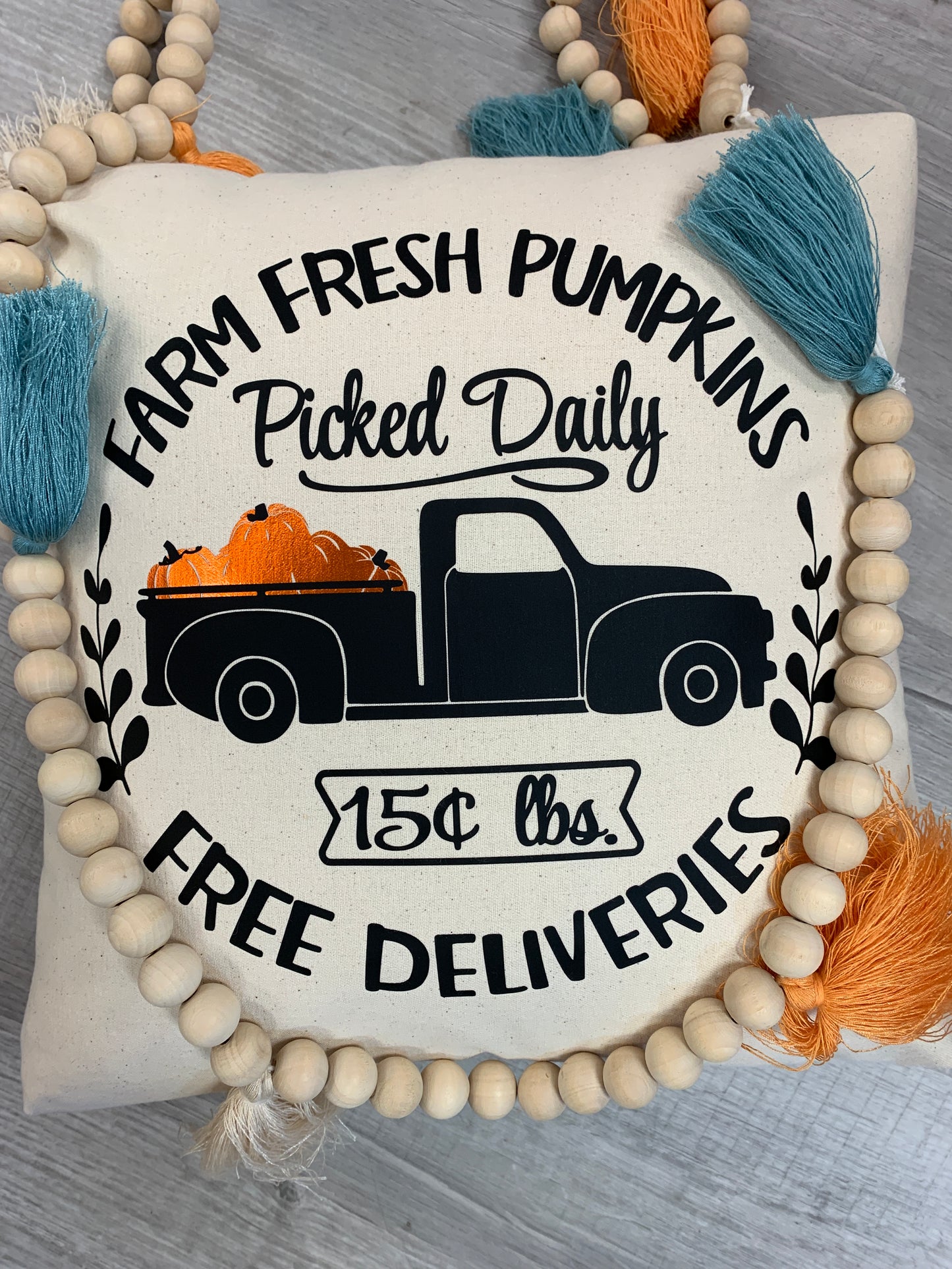 16" Pillow- Truck Pumpkin