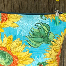 Load image into Gallery viewer, Zipper Bag - Sunflower, Medium
