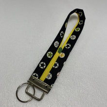 Load image into Gallery viewer, Key Fob - Star Yellow
