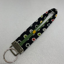 Load image into Gallery viewer, Key Fob - Star Green
