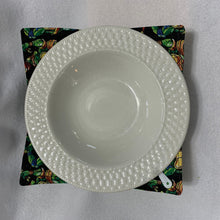 Load image into Gallery viewer, Bowl Kozie - Black Turtles
