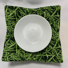Load image into Gallery viewer, Bowl Kozie - Green Beans
