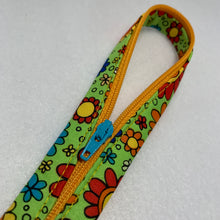 Load image into Gallery viewer, Key Fob - Green Floral
