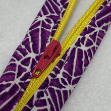 Load image into Gallery viewer, Key Fob - Purple Lace
